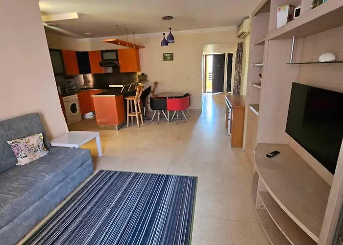 Esplanada Apartment, No Single Men Gurdaka