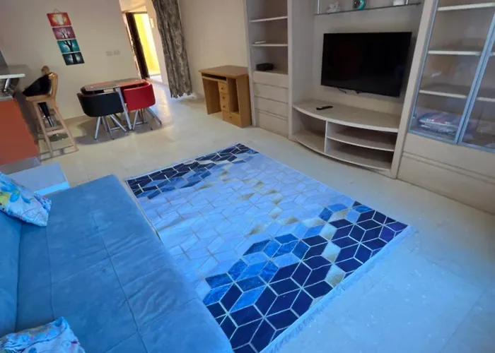Apartman Esplanada Apartment, No Single Men Gurdaka